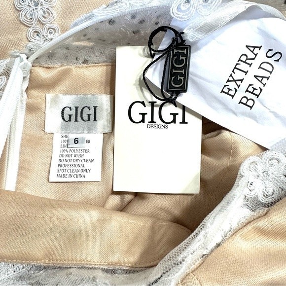 GIGI By La Femme White/Nude Lace Cap-Sleeve Gown Size 6 - Picture 9 of 9